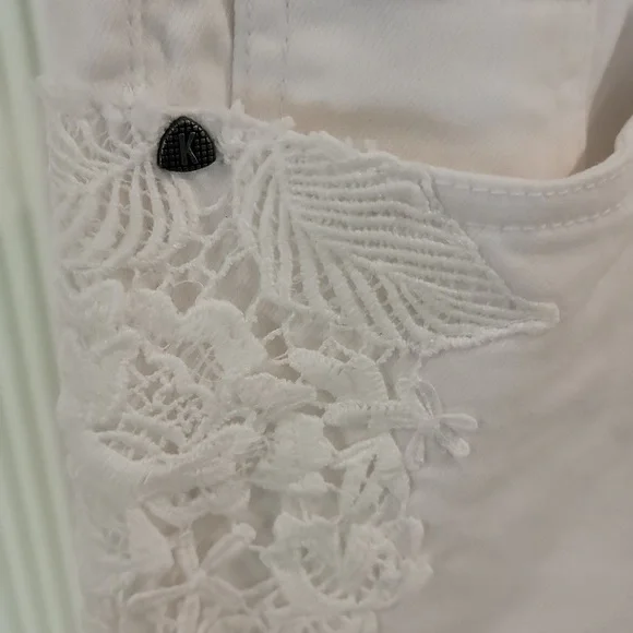 KUT from the Kloth: White "Connie" Ankle Skinny Jeans - Picture 4 of 5